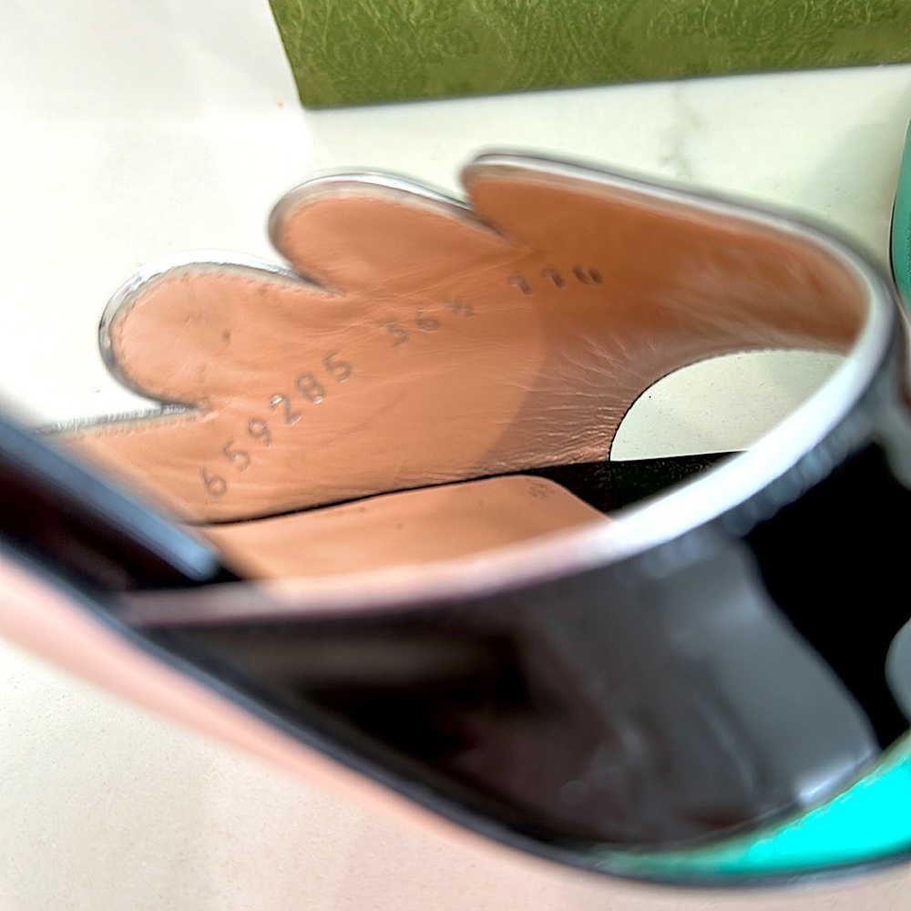 Gucci Sandals - Picture 5 of 11